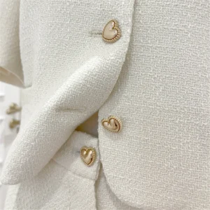 10pcs/lots Simple Retro Style Metal Heart Shape Sewing Buttons Sweater Shirt Gold Silver Decorative Button